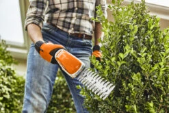 Stihl HSA 26 Cordless Hedge Trimmer - AS System -Gardening Promotion Shop 15189